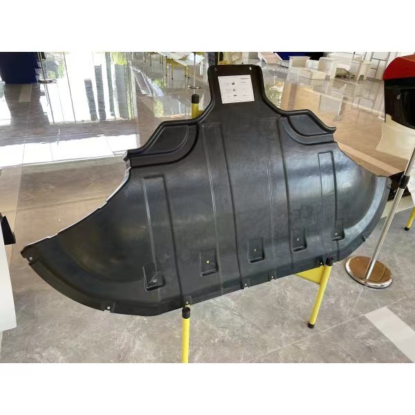 發(fā)動機擋泥板模具1